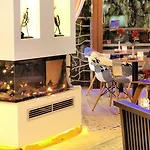 Omiros Boutique (adults Only) העיירה רתימנו