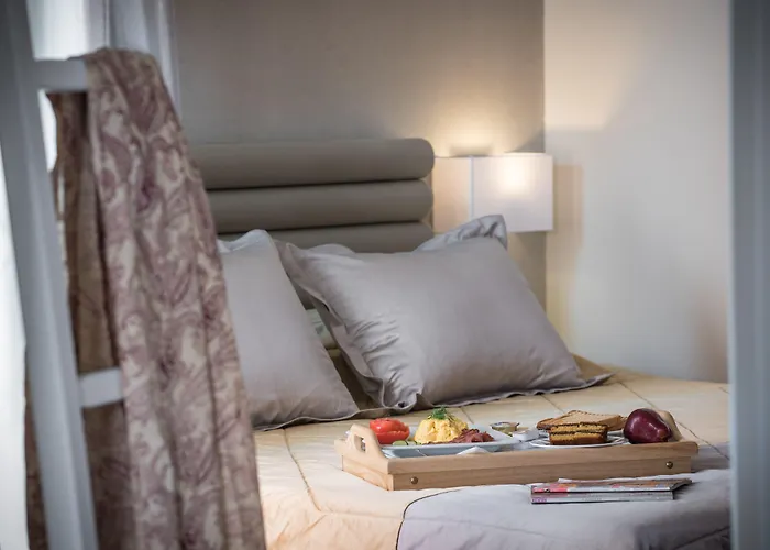 Omiros Boutique (adults Only)